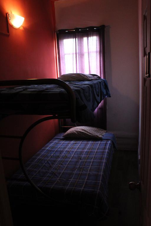 Hostal Barrio Brasil Σαντιάγκο Εξωτερικό φωτογραφία