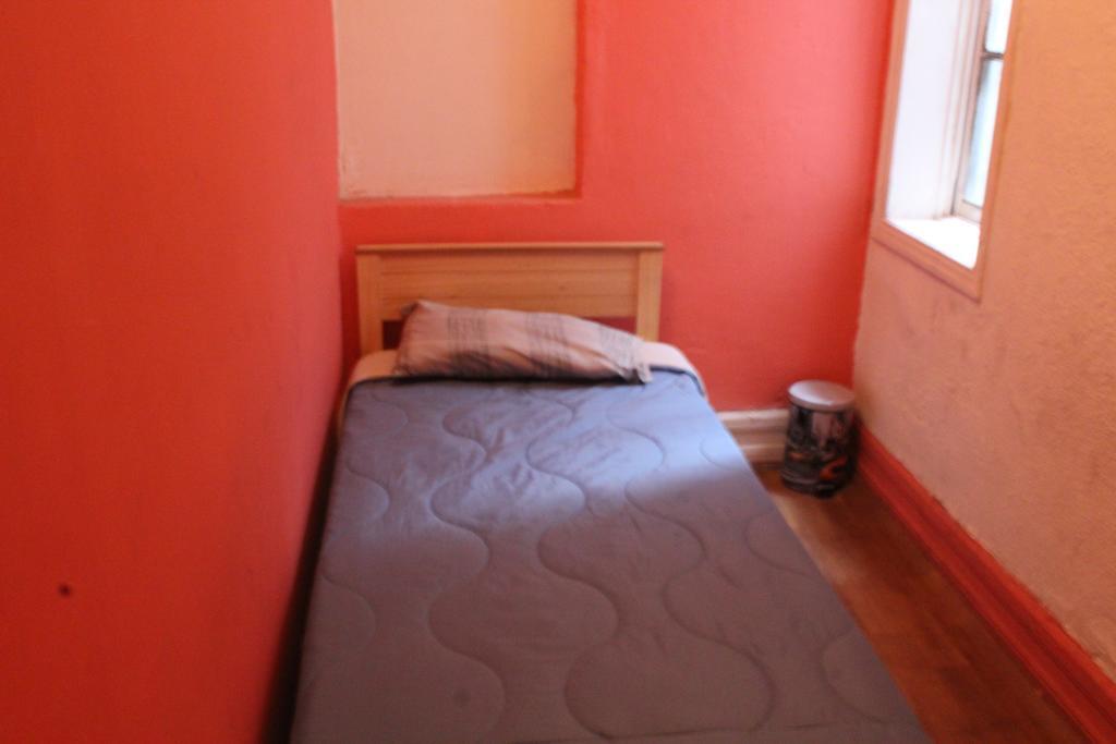 Hostal Barrio Brasil Σαντιάγκο Εξωτερικό φωτογραφία